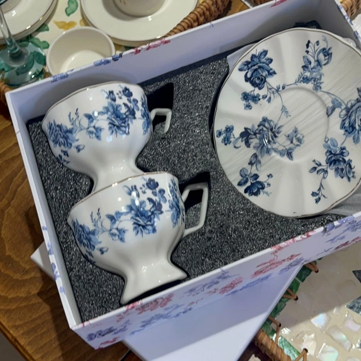 Mavi Çiçek Desenli Kutulu Fincan Takımı (2’li)